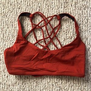 Lululemon Free to Be Sports Bra